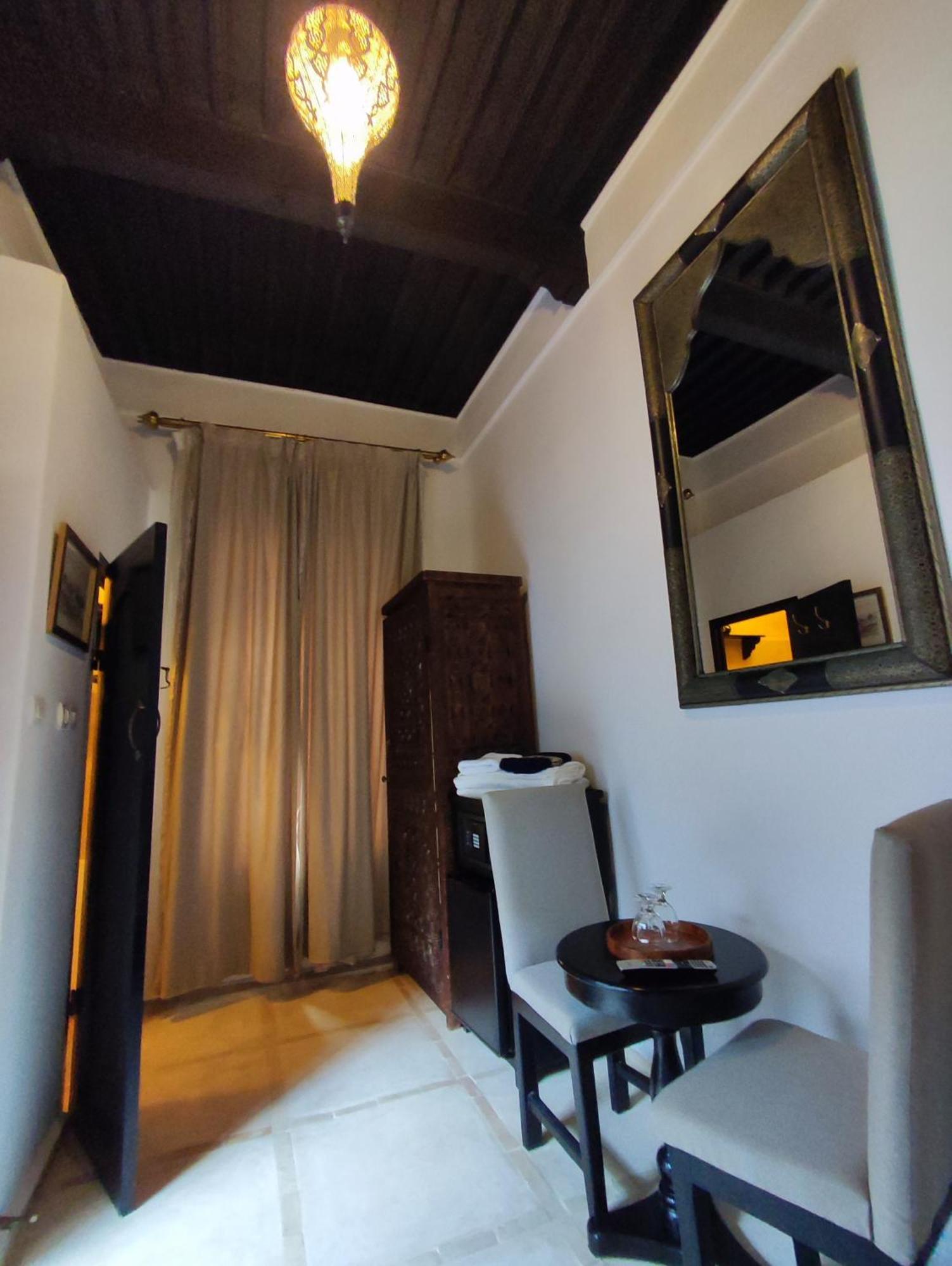 Riad De Charme L'Oasis D'Essaouira - Chambre Luxe Luaran gambar